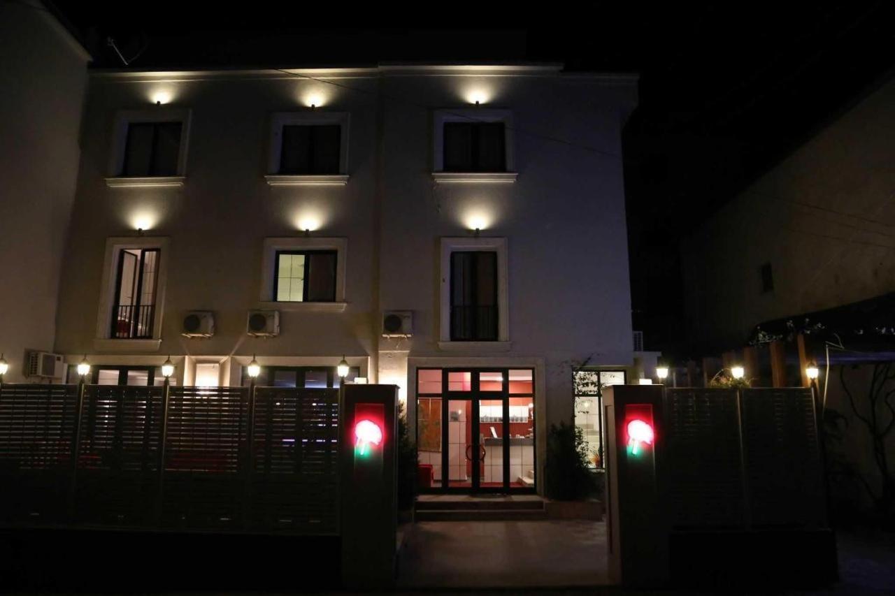 Hotel Rimini Tirana Exterior foto